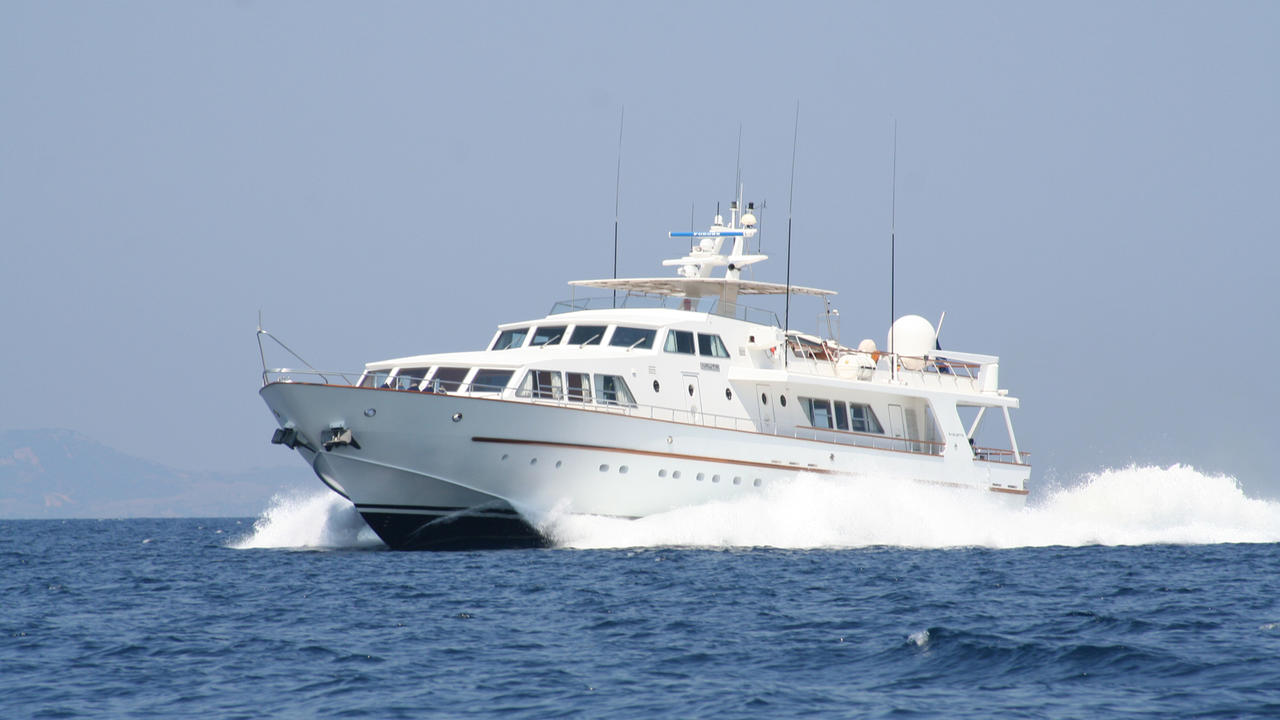 nauta yacht charter